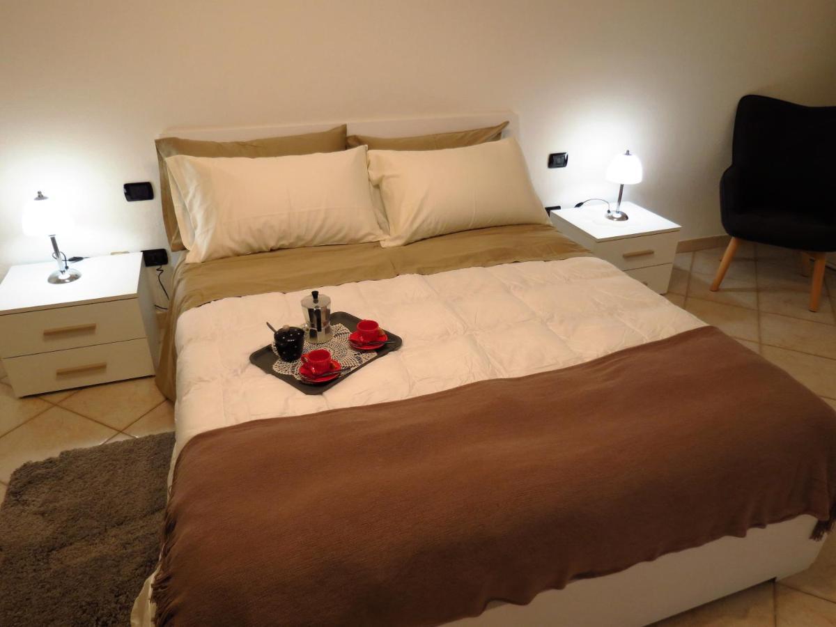 Lo Gnomo Sotto Al Glicine Apartment Chatillon Bagian luar foto